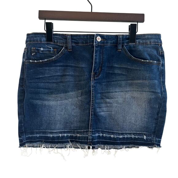 KanCan Denim Jean Skirt EUC Raw Hem Preppy Beach Short Midi Size 31 - Picture 1 of 5